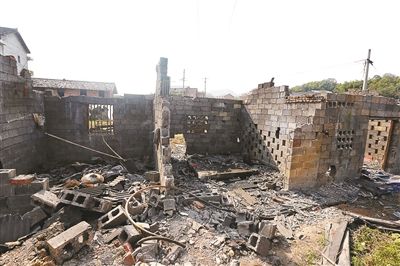 湖南娄底合法煤矿近千万元资产遭哄抢一空