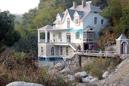 让法槌打破公共空间“私人领地” 还景于民