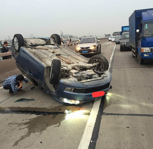 大众比亚迪上演现实版速度与激情