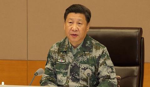 习近平视察军委联合作战指挥中心