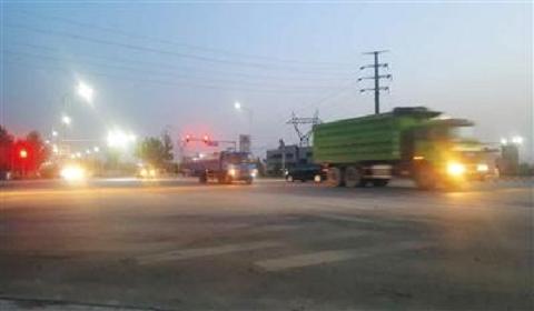 北京货车撞公交车致2死续：系渣土车闯红灯肇事