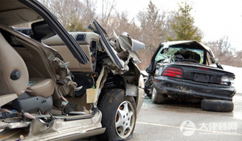 别人借车发生了事故,车主还要承担责任吗?