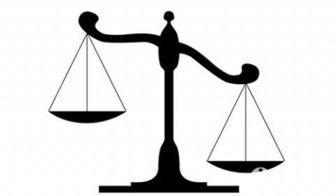 主播卖假货一般判几年?