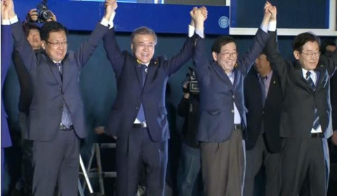 文在寅确认当选韩国总统：把韩国建成堂堂正正的国家