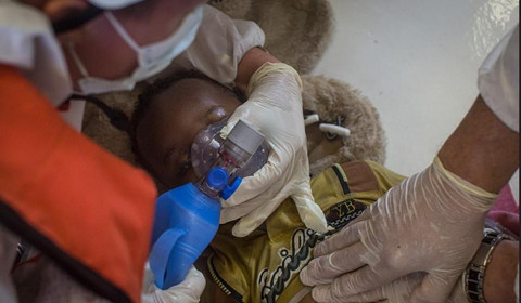 地中海难民船失事致34人遇难 其中多数为儿童