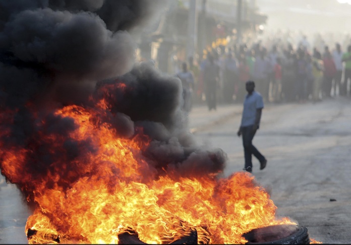 肯尼亚总统宣誓就职引发骚乱 一7岁男童被流弹击中身亡（图）