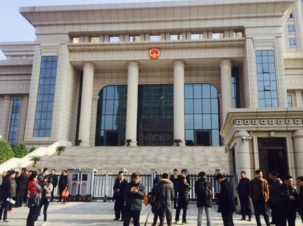 女生将闺蜜推下桥被判入狱两天 在我国故意伤害罪怎么判？