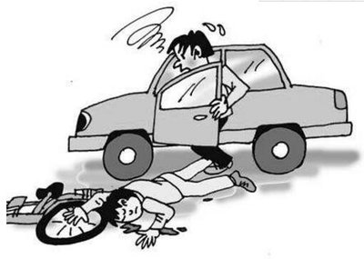 2019年小伙开车玩手机撞死老人 交通肇事罪死亡一人该怎么处罚？