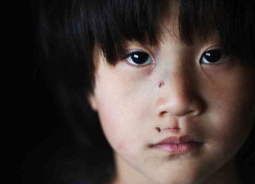 2019年虐待儿童的情形有哪些？虐待儿童罪该怎样定罪？