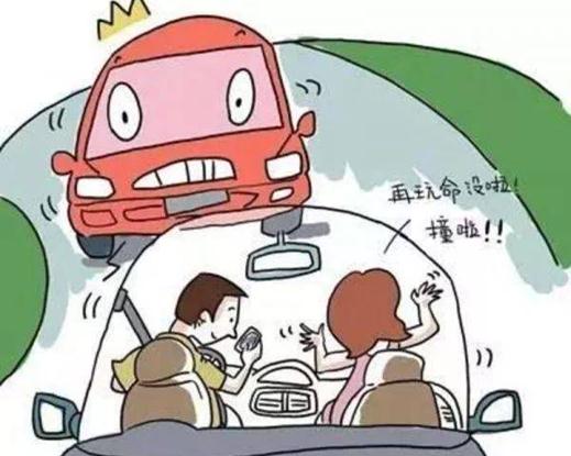 2019年开车玩手机违法吗？开车玩手机撞死人怎么判刑？