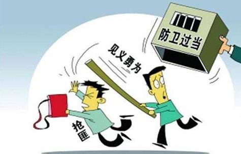 反杀案退伍女兵发声 故意伤害和正当防卫怎么区分？