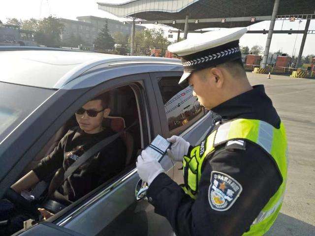 2019年车管所办理交通违章需要什么材料？车管所办理交通违章有哪些流程？