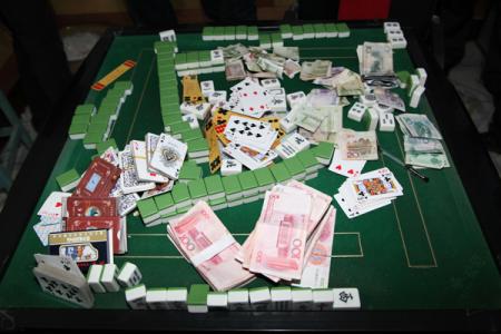 2020年朋友聚会打牌打麻将构成赌博吗？打牌打麻将构成赌博追诉期多久？