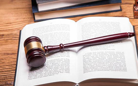 杭州交通事故对方全责怎么赔偿？杭州交通事故赔偿请律师有用吗？