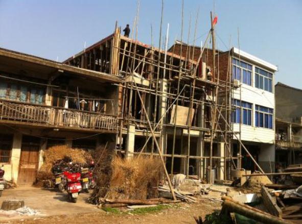 违规建筑如何处理？违规建筑可以强制拆除吗？