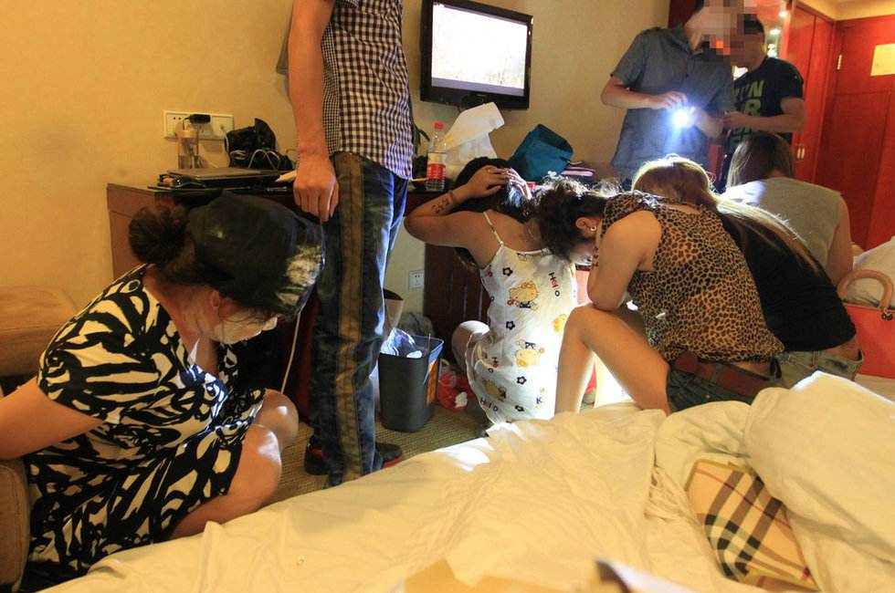 2020年嫖娼触犯刑法吗？最新嫖娼司法解释怎么规定？