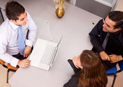 合同用假名字签违法吗?合同是否还有效力?