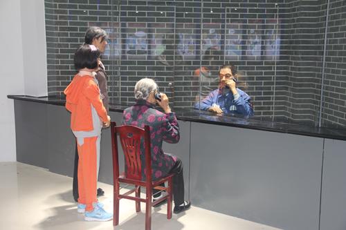 看守所就是监狱吗？看守所嫌犯有哪些权利？