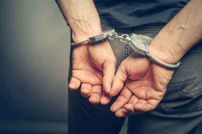 刑事拘留会翻看手机吗?刑事拘留期间能探视吗?