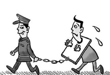 幼儿园老师坐孩子身上玩手机被拘 行政拘留最长多少天?