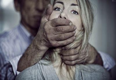 王自健前妻发文疑回应家暴 遇到家庭暴力怎么解决