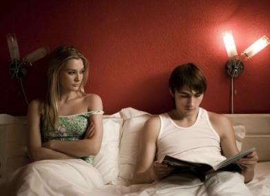 国企副总群发自称婚内出轨 民法典婚内出轨的法律规定