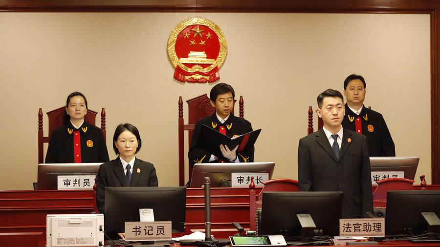 自己写民事起诉状怎么写？民事起诉状模板范文是怎样？