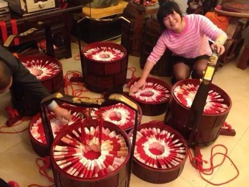 结婚彩礼属于谁的财产?夫妻共同财产包括哪些?