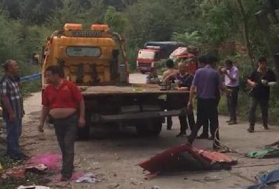 河南货车侧翻致8死11伤:21人被追责 交通肇事罪量刑标准是怎样的？