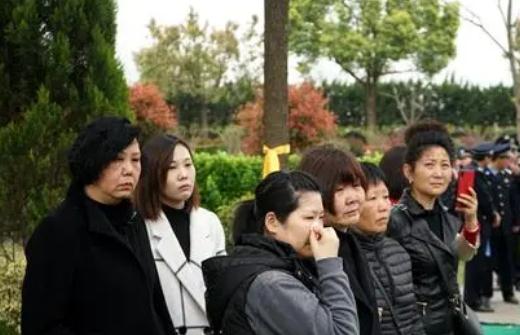 2021烈士家属待遇法律怎么规定的？烈士家属每月能领多少钱？