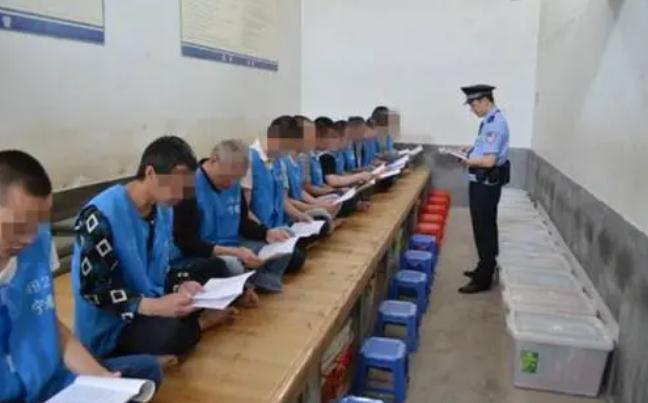 看守所一般关押哪些人？关看守所多久会被判刑？