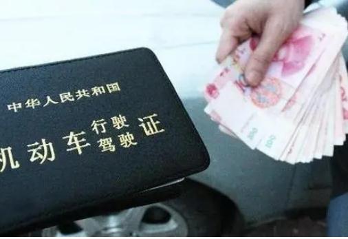 2021交强险过期没交怎么办？交强险过期一月可以续？