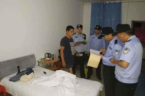 不是夫妻开宾馆违法吗？嫖娼情节轻会被抓？