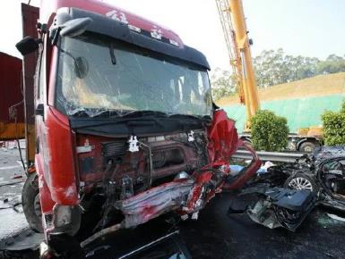 重大交通事故的标准是怎样的?重大交通事故致人死亡怎么判?