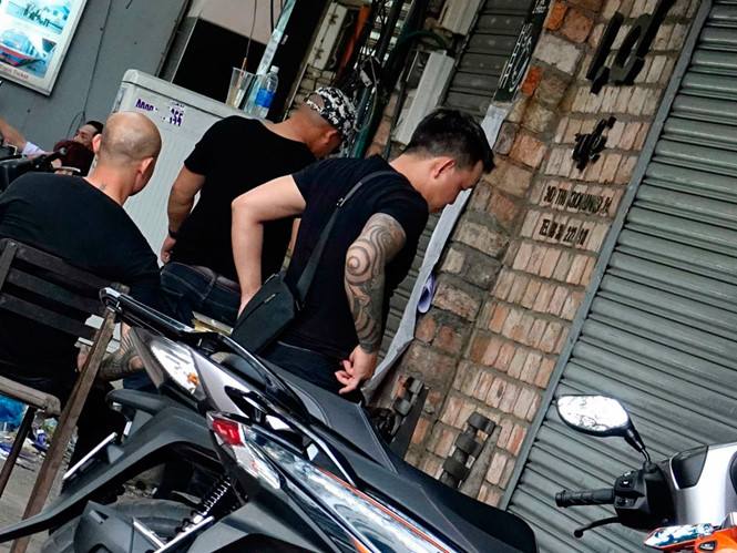 讨债堵门违法吗?怎样通过法律途径讨债?