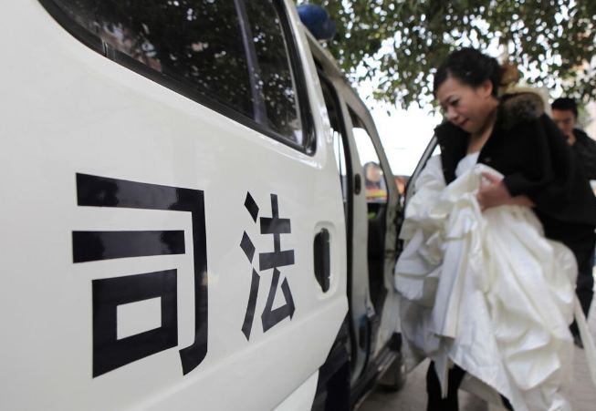 2022服刑人员能结婚吗?服刑人员结婚可以减刑吗?