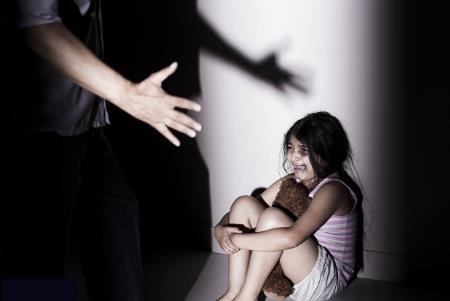 赚钱不给老婆花算家暴?家暴什么程度可以判刑?