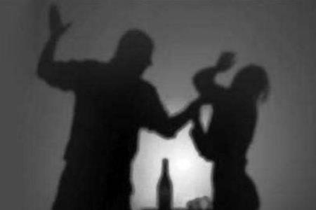 赚钱不给老婆花算家暴?家暴什么程度可以判刑?