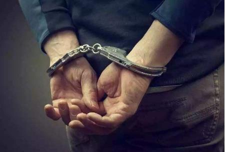 没犯法可以申请坐牢吗?多少岁以后不用坐牢?