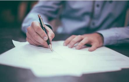 2022找律师写诉状多少钱?不请律师自己写诉状可以吗?