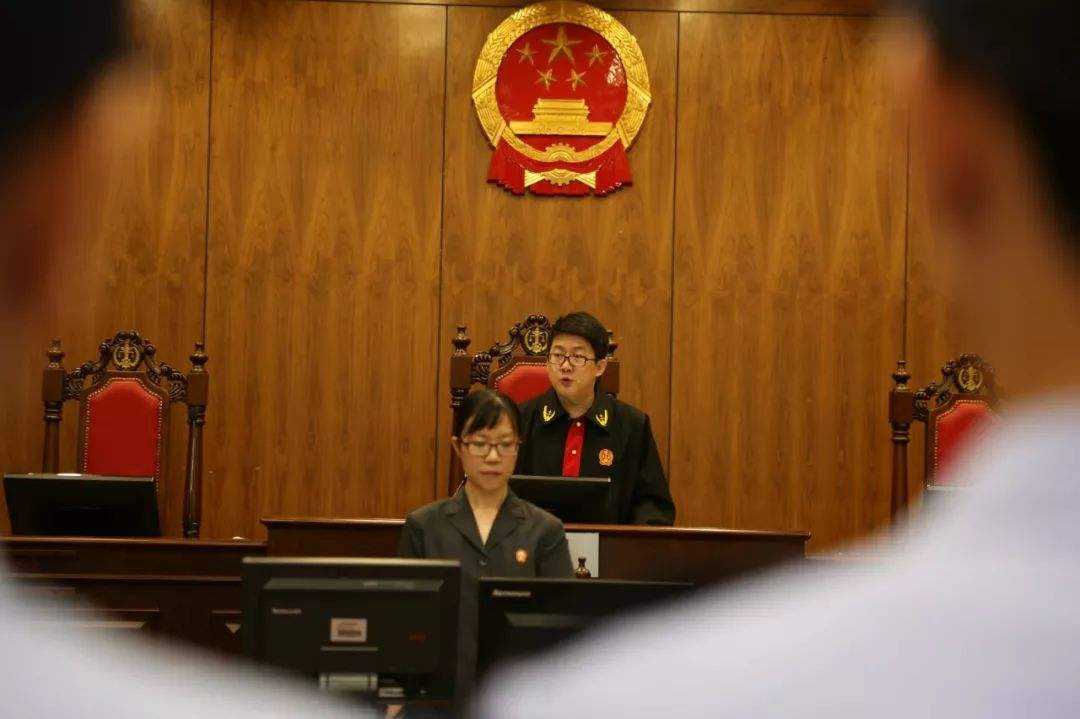 2022误判服刑赔偿多少?被误判刑后可以消除案底吗?