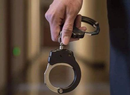 批准逮捕后家属如何做?批准逮捕后家属什么时候可以见?