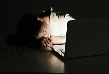 B站回应武汉员工过年加班猝死 加班猝死算工伤吗?