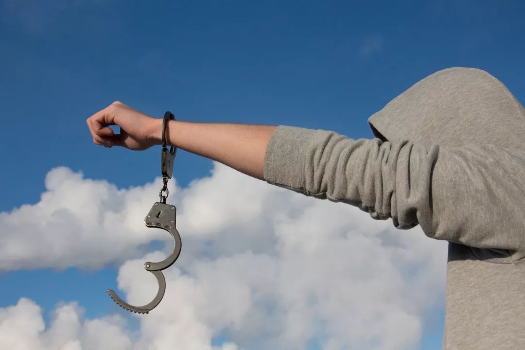 未成年人杀人可以判死刑吗?未成年人犯罪怎么承担责任?