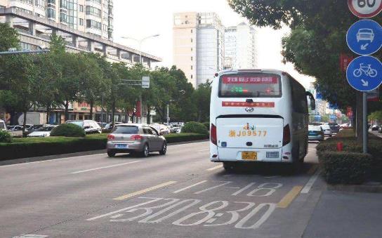 走公交车道怎么处罚2022 公交车道占用多长时间算违章