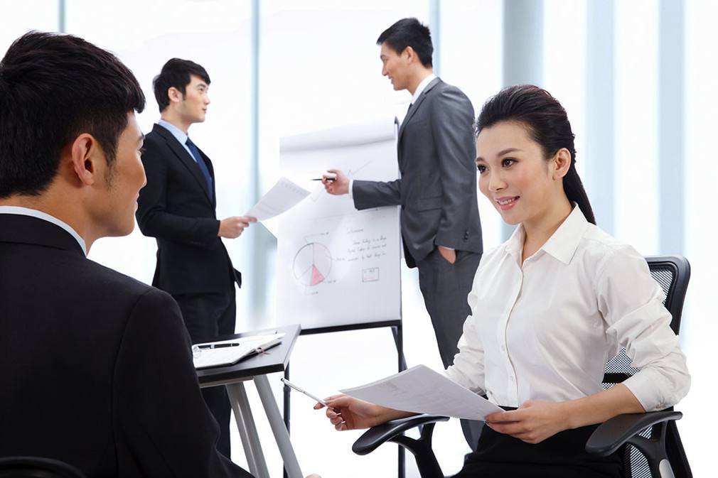 1,完全派遣由派遣公司承担一整套员工派遣服务工作,包括人才招募,绩效