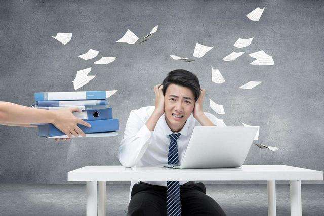 教师节是法定节假日吗?法定假日拒绝上班算旷工吗?