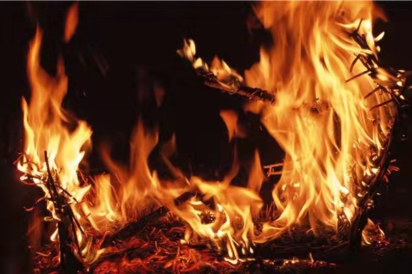 2022加油站纵火判多少年?纵火罪和放火罪区别