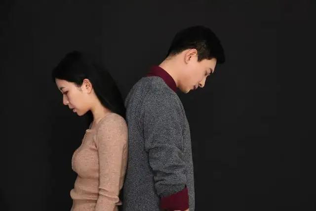 女方婚内出轨有了孩子怎么办?婚内出轨生孩子犯法吗?