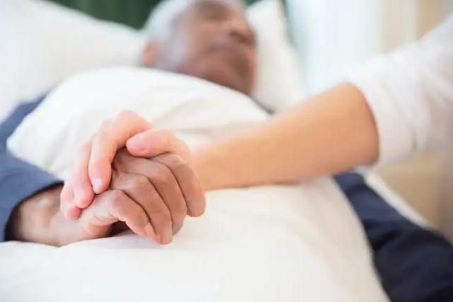 什么情况不用赡养父亲?怎么举证父亲未尽抚养义务?